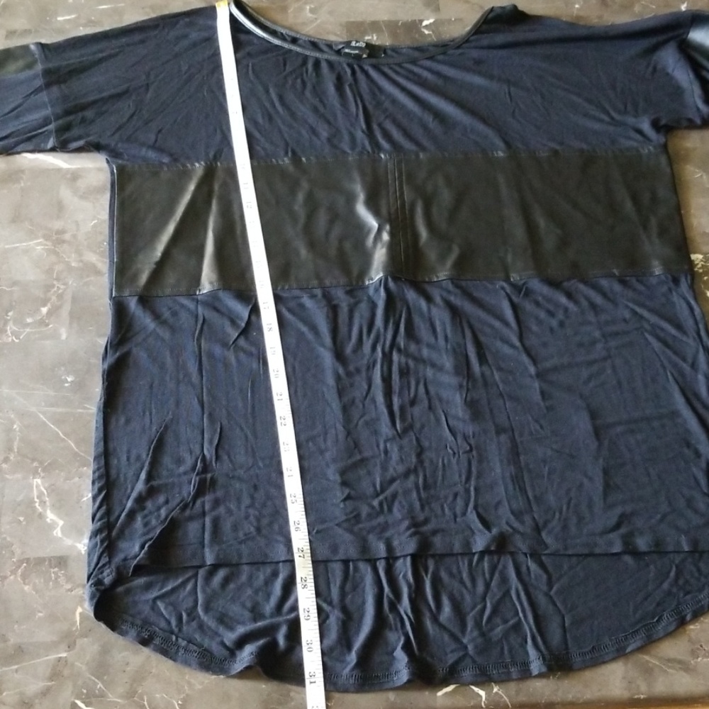 Rain faux leather black tunic L - Picture 6 of 6